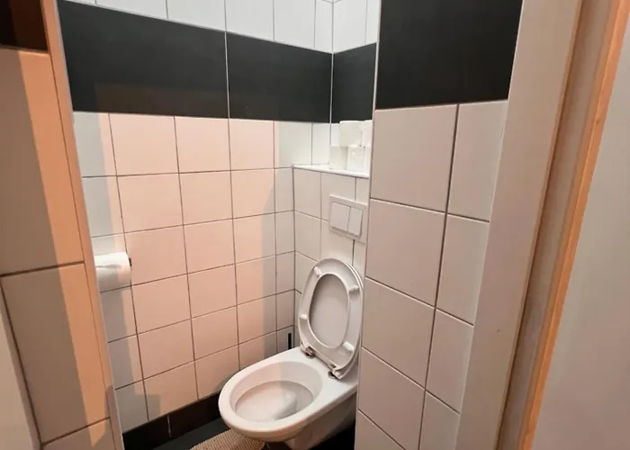Stylish Travellers Delight Near Prater Appartement Wenen